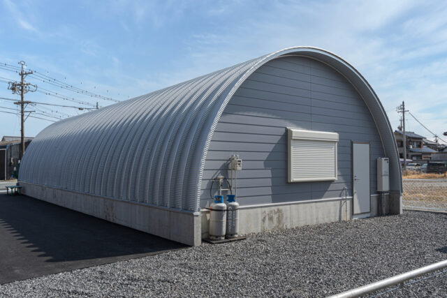 倉庫・作業場 スチールアーチ 間口7.0m 奥行16m 庇奥行き5.6m イメージ10