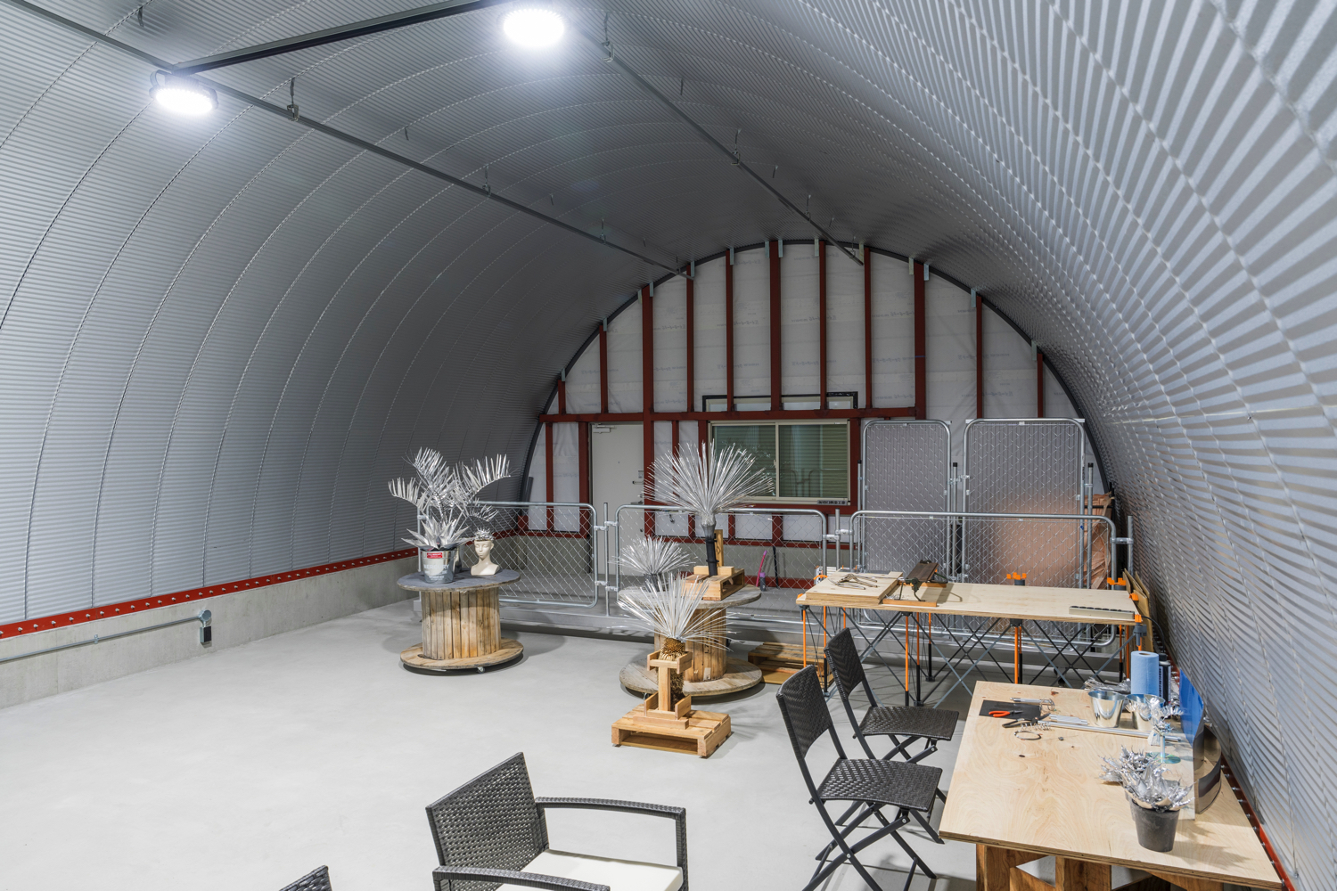 倉庫・作業場 スチールアーチ 間口7.0m 奥行16m 庇奥行き5.6m イメージ5