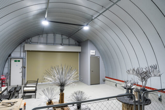 倉庫・作業場 スチールアーチ 間口7.0m 奥行16m 庇奥行き5.6m イメージ9