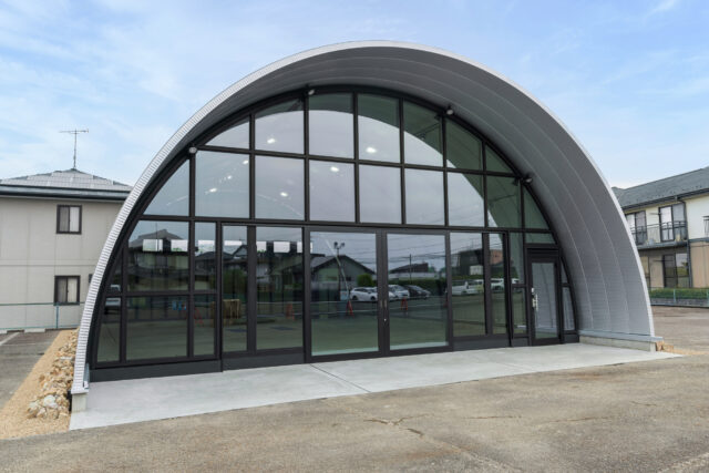 作業場・倉庫 スチールアーチ 間口10m 奥行14.4m 最高高さ5.3m イメージ8