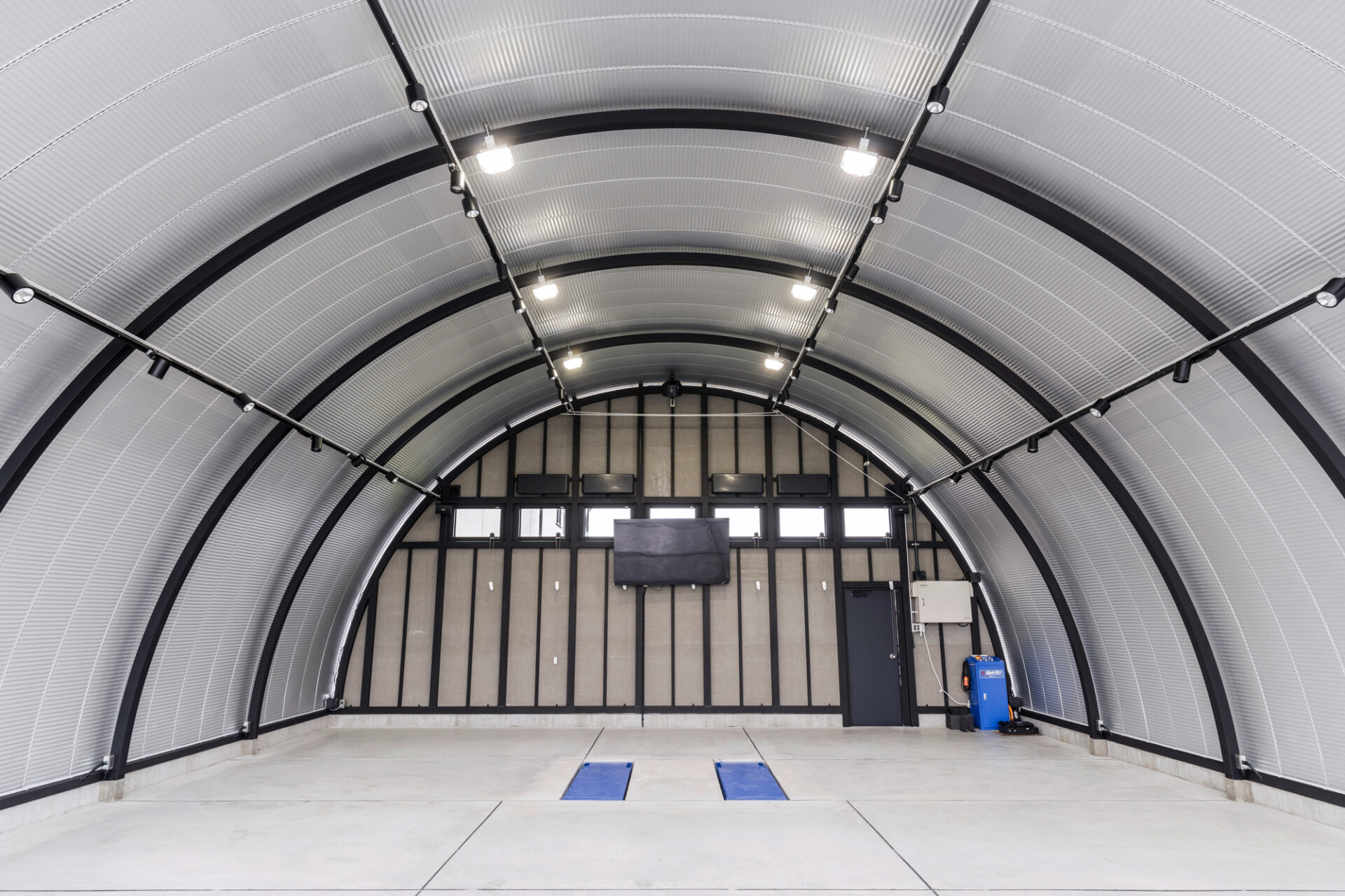 作業場・倉庫 スチールアーチ 間口10m 奥行14.4m 最高高さ5.3m イメージ2