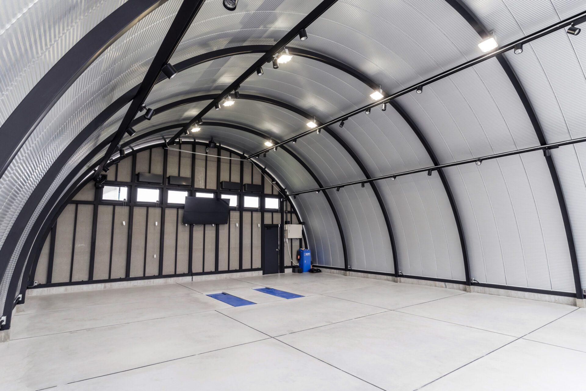 作業場・倉庫 スチールアーチ 間口10m 奥行14.4m 最高高さ5.3m イメージ3