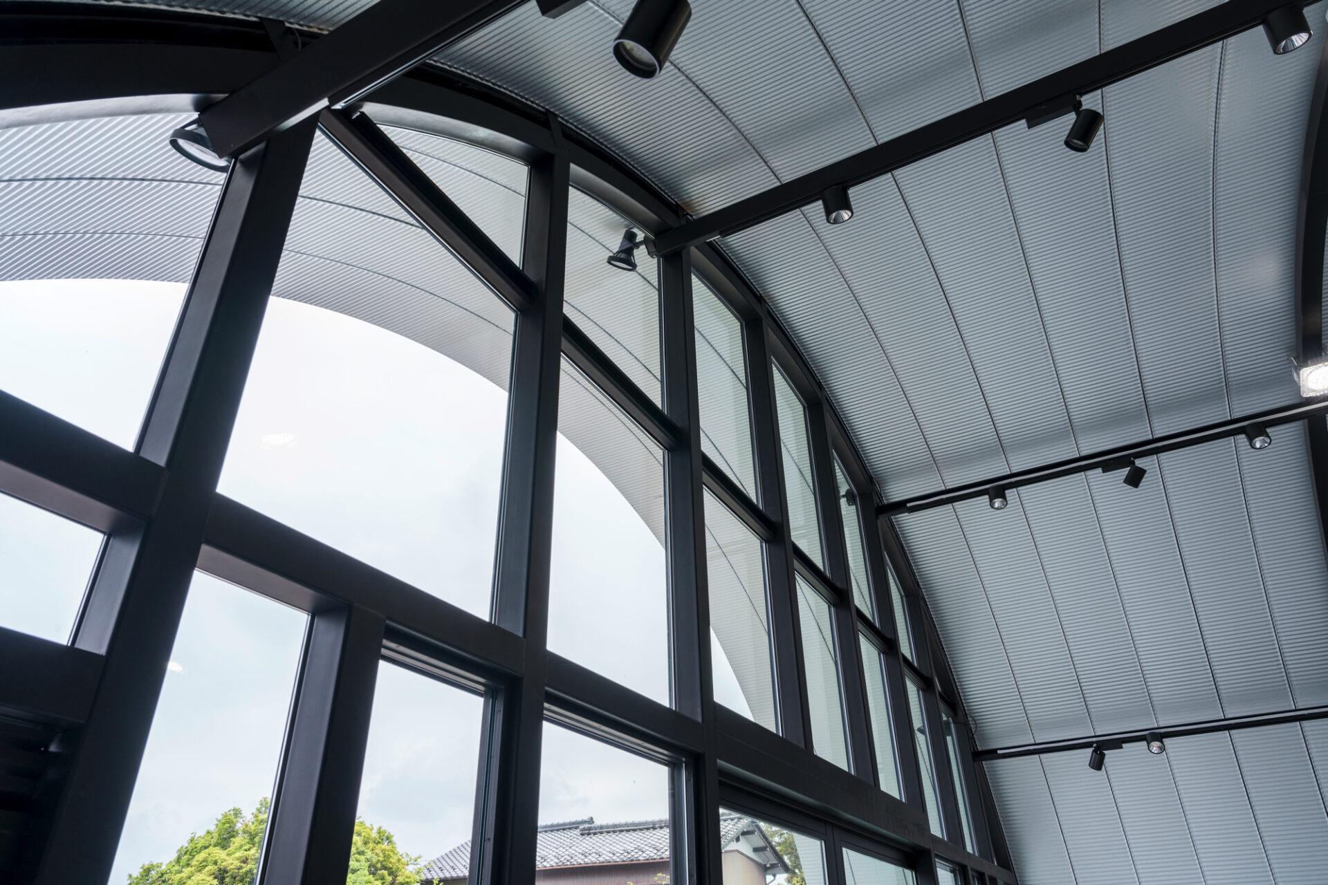 作業場・倉庫 スチールアーチ 間口10m 奥行14.4m 最高高さ5.3m イメージ12