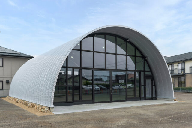 作業場・倉庫 スチールアーチ 間口10m 奥行14.4m 最高高さ5.3m イメージ4