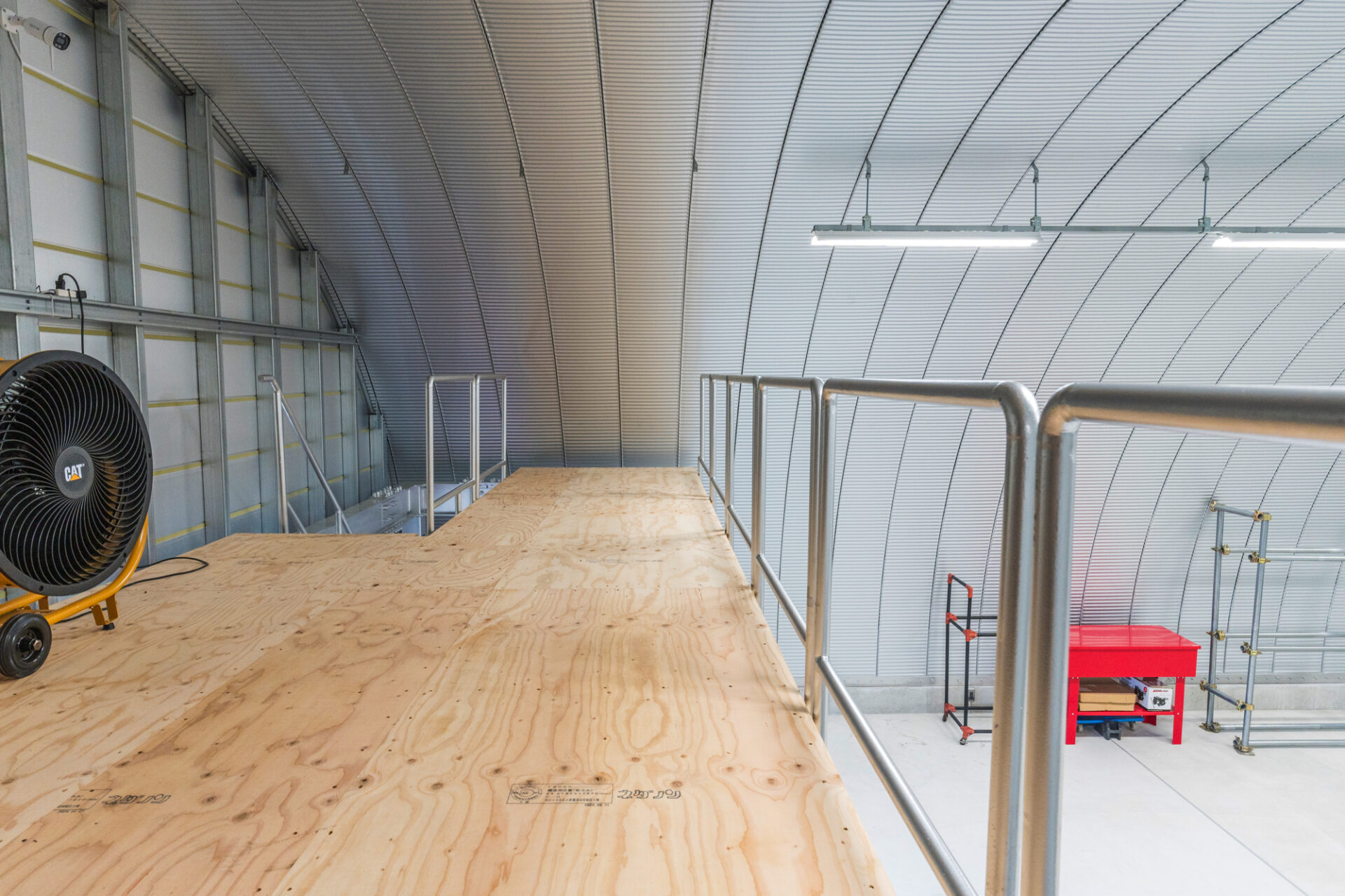 倉庫・作業場 スチールアーチ 間口8.8m 奥行13.0m 最高高さ4.8m イメージ3