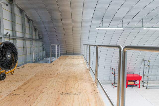 倉庫・作業場 スチールアーチ 間口8.8m 奥行13.0m 最高高さ4.8m イメージ3