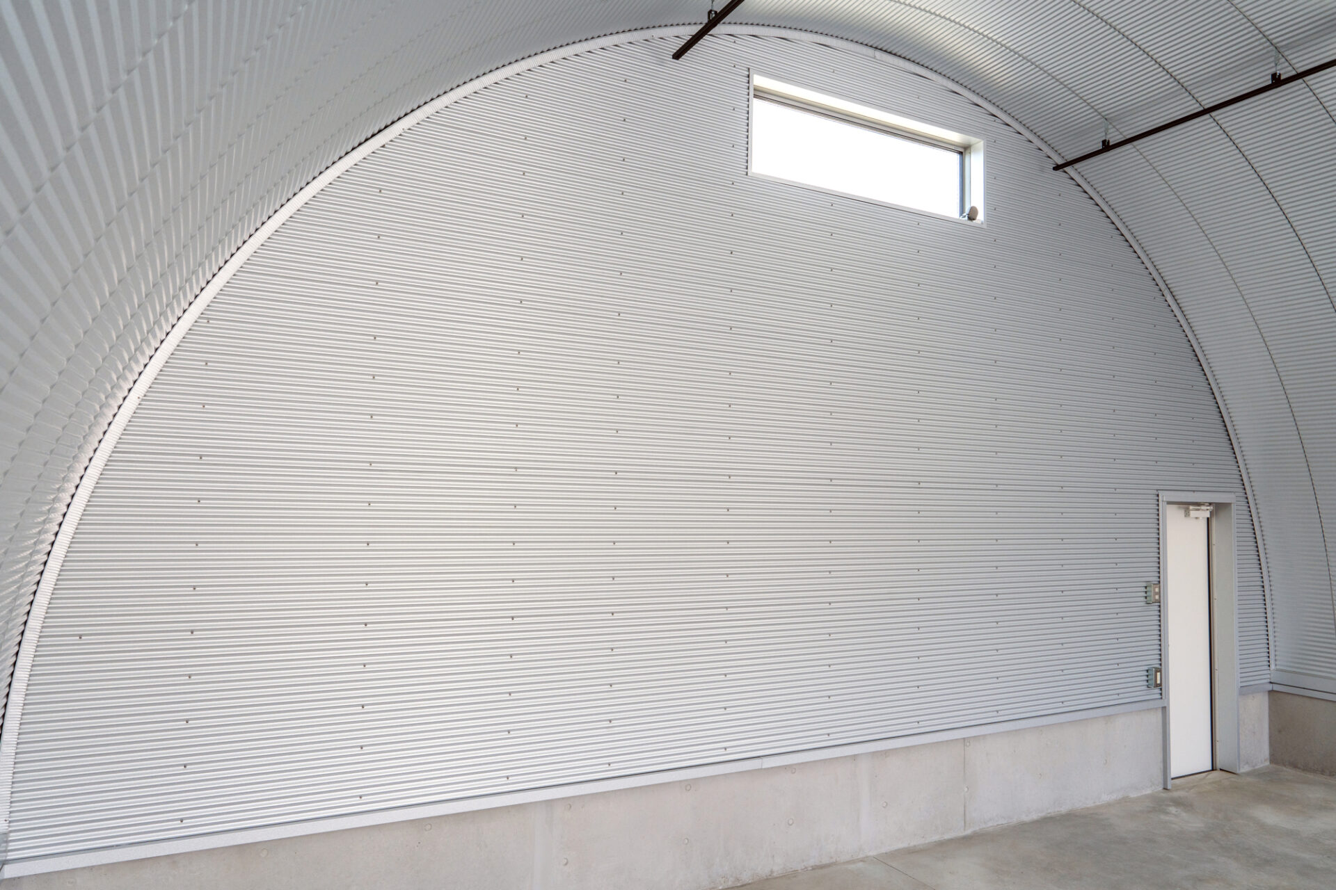 倉庫 スチールアーチ 間口7.5m 奥行15.8m 高さ4.35m イメージ8