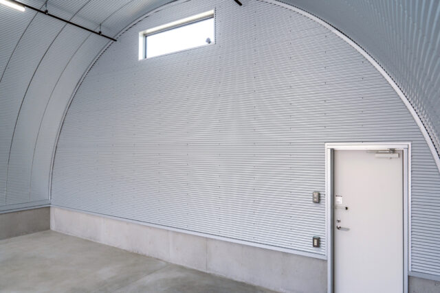 倉庫 スチールアーチ 間口7.5m 奥行15.8m 高さ4.35m イメージ9