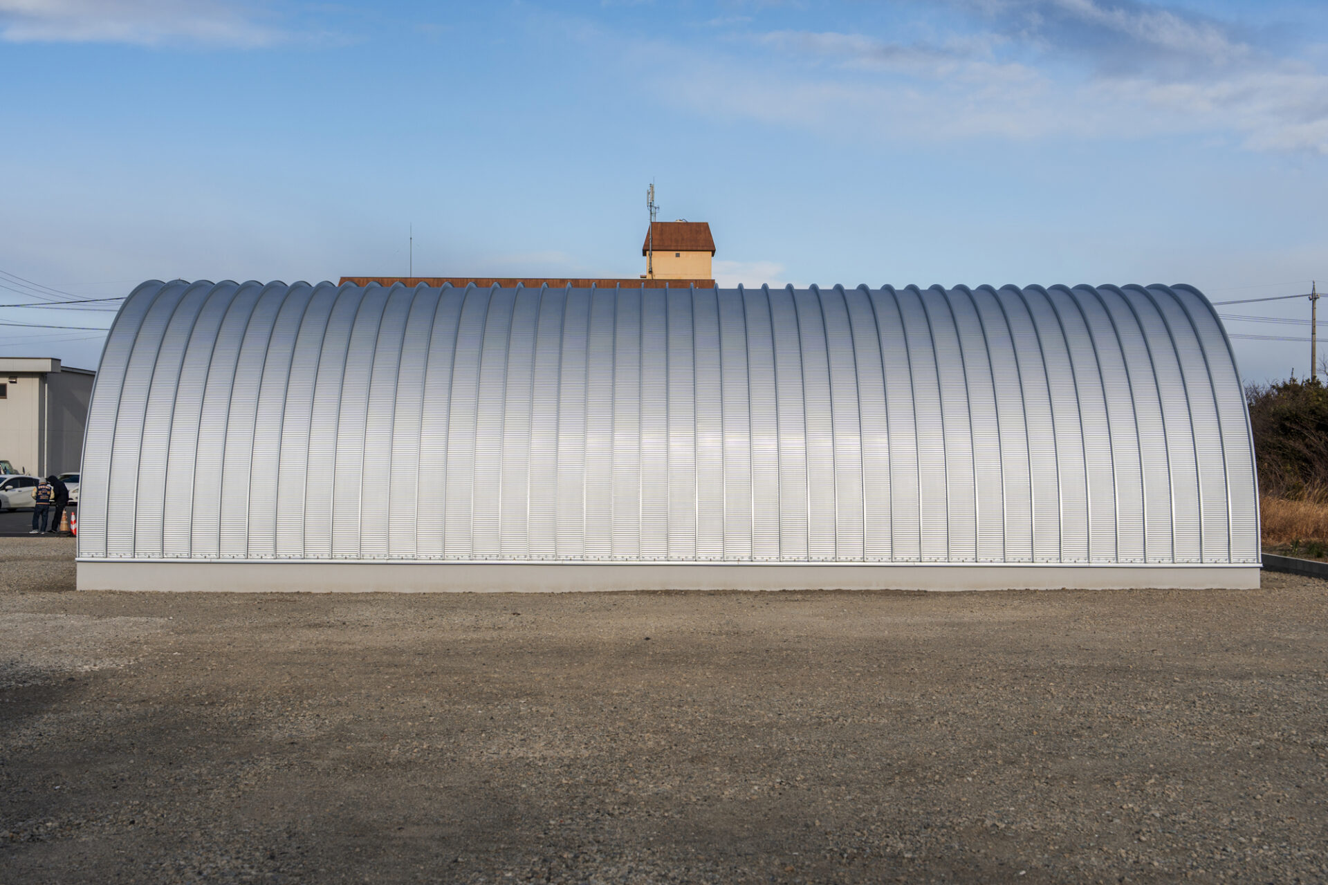 倉庫2棟 スチールアーチ 間口10.0m 奥行20.0m 最高高さ5.6m イメージ4