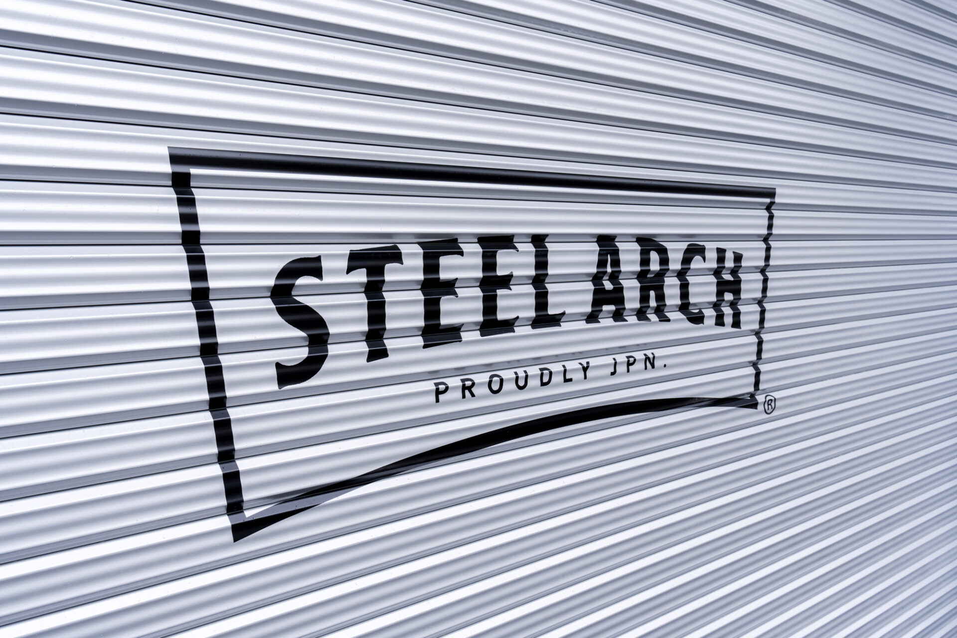 大阪の倉庫兼ガレージ建設 鉄と木が調和するスチールアーチ イメージ16