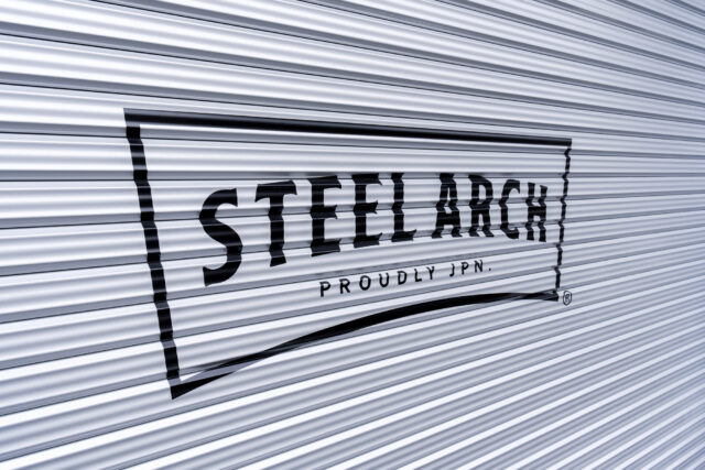 大阪の倉庫兼ガレージ建設 鉄と木が調和するスチールアーチ イメージ16