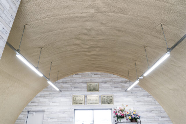 倉庫兼事務所+駐車エリア 機能性重視のスチールアーチ イメージ7