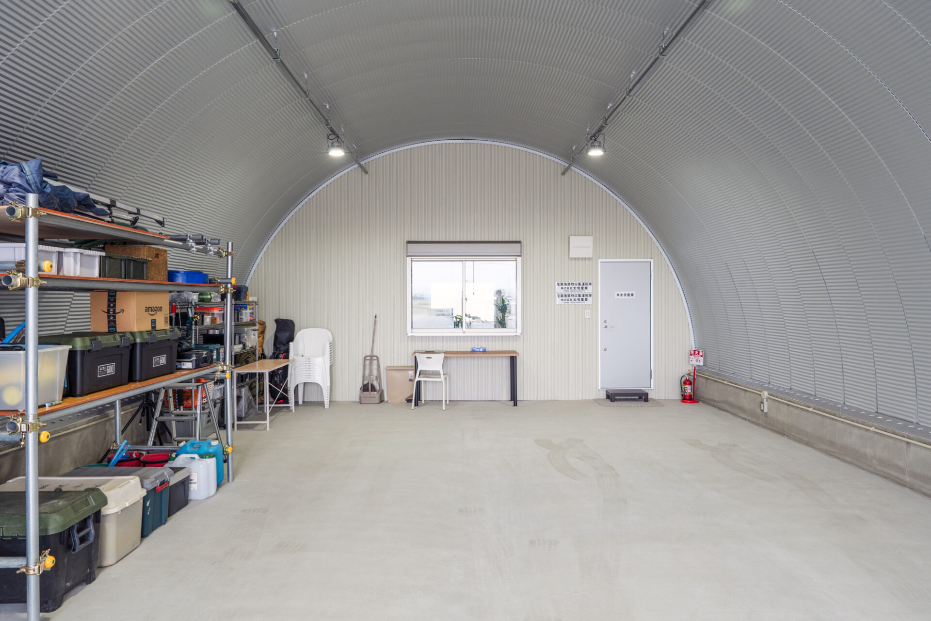 倉庫兼事務所+駐車エリア 機能性重視のスチールアーチ イメージ14